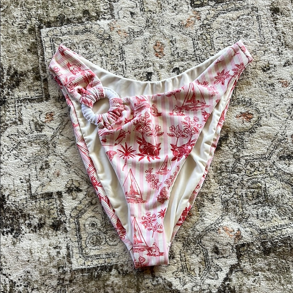Dippin Daisy’s Haven Bottoms